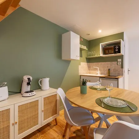 Apartment Le Grenier A Sel Centre Historique