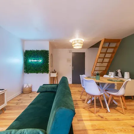 Le Grenier A Sel Centre Historique Sainte-Suzanne (Mayenne)