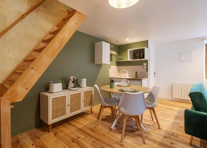 Le Grenier A Sel Centre Historique * Sainte-Suzanne (Mayenne)